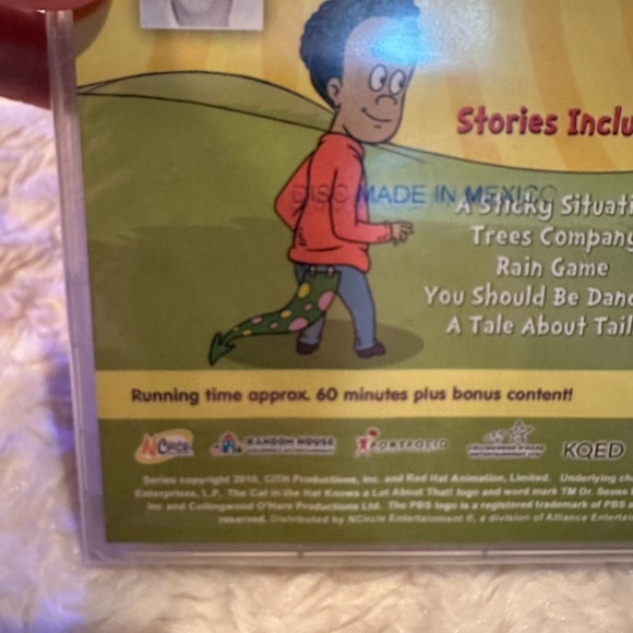 DVD The Cat in the Hat Knows a lot About That! New plastic wrap never opened - Picture 3 of 7